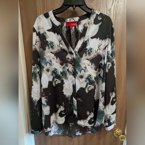 Jennifer Lopez Black and White Floral Blouse